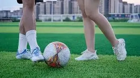 《2025年动画巨作再创新高，票房狂飙250亿，刷新中国影史票房巅峰！》